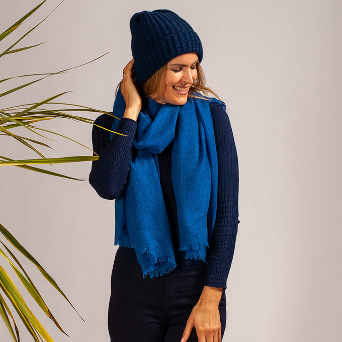 Blue Gossamer Cashmere Shawl & Cashmere Slouch Beanie Set