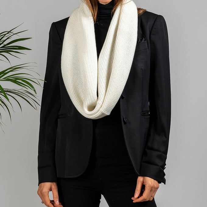 Superluxe Vanilla Cream Italian Cashmere Snood